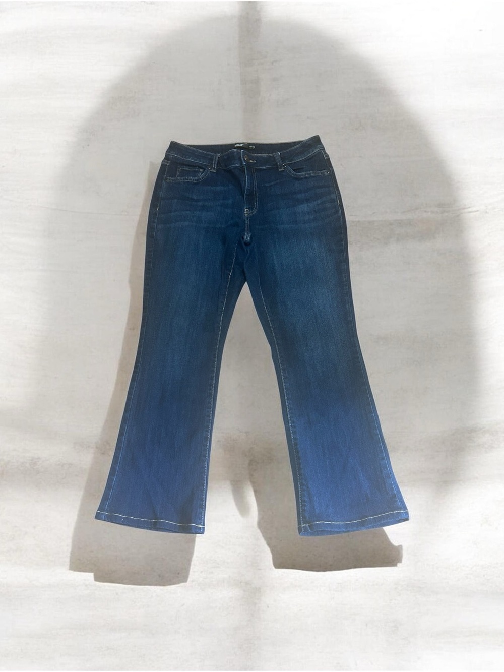 Simply Vera Vera Wang Women's Dark Blue Boot Cut Jeans Size 12P EUC